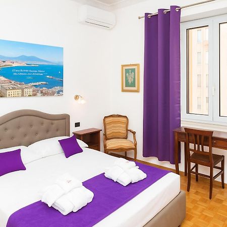 Suite Cervantes Napoli Bagian luar foto