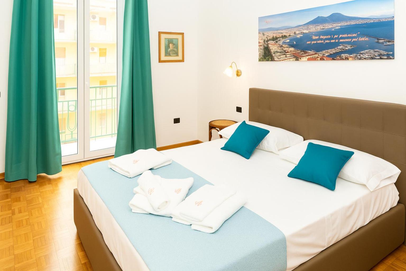 Suite Cervantes Napoli Bagian luar foto